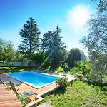 Lejlighed With Pool Near Kanegra
