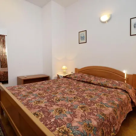 With Pool Near Kanegra Apartment Mazurija