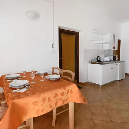Apartamento With Pool Near Kanegra Mazurija