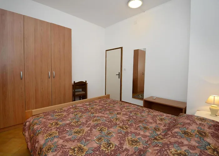 Apartment With Pool Near Kanegra *