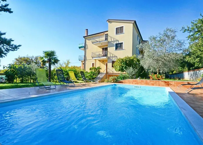 With Pool Near Kanegra Mazurija